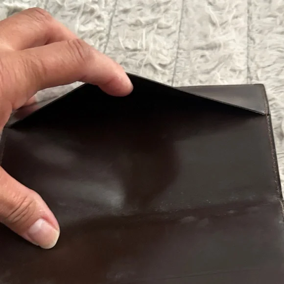 Louis Vuitton checkbook holder - Picture 7 of 12